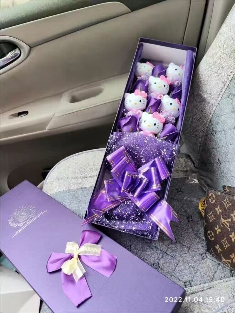 Hello Kitty Bouquet Flowers