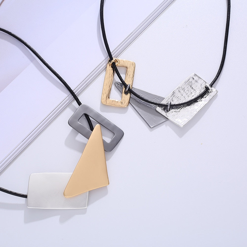 Voguish Vintage Necklace - Byloh