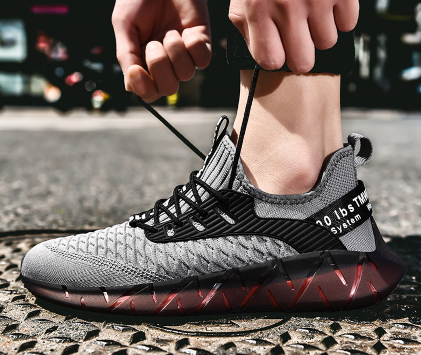 Universal Outdoor Sneakers - Byloh