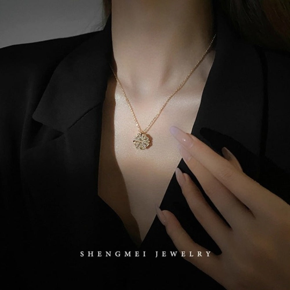 Lovely Magnetic Necklace - Byloh