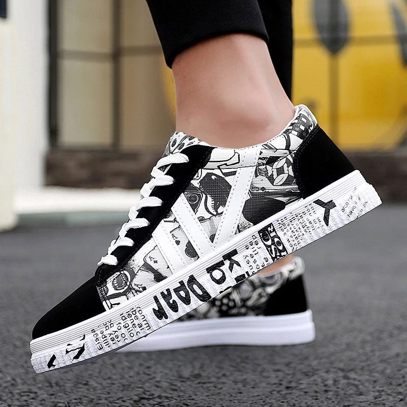 Aby Lace-Up Graffiti board Sneakers - Byloh