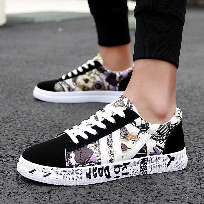 Aby Lace-Up Graffiti board Sneakers - Byloh