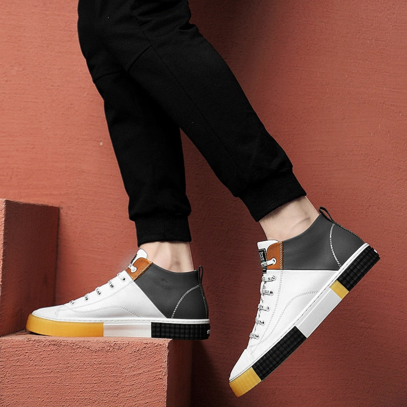 Offhand Casual Leather Sneakers - Byloh