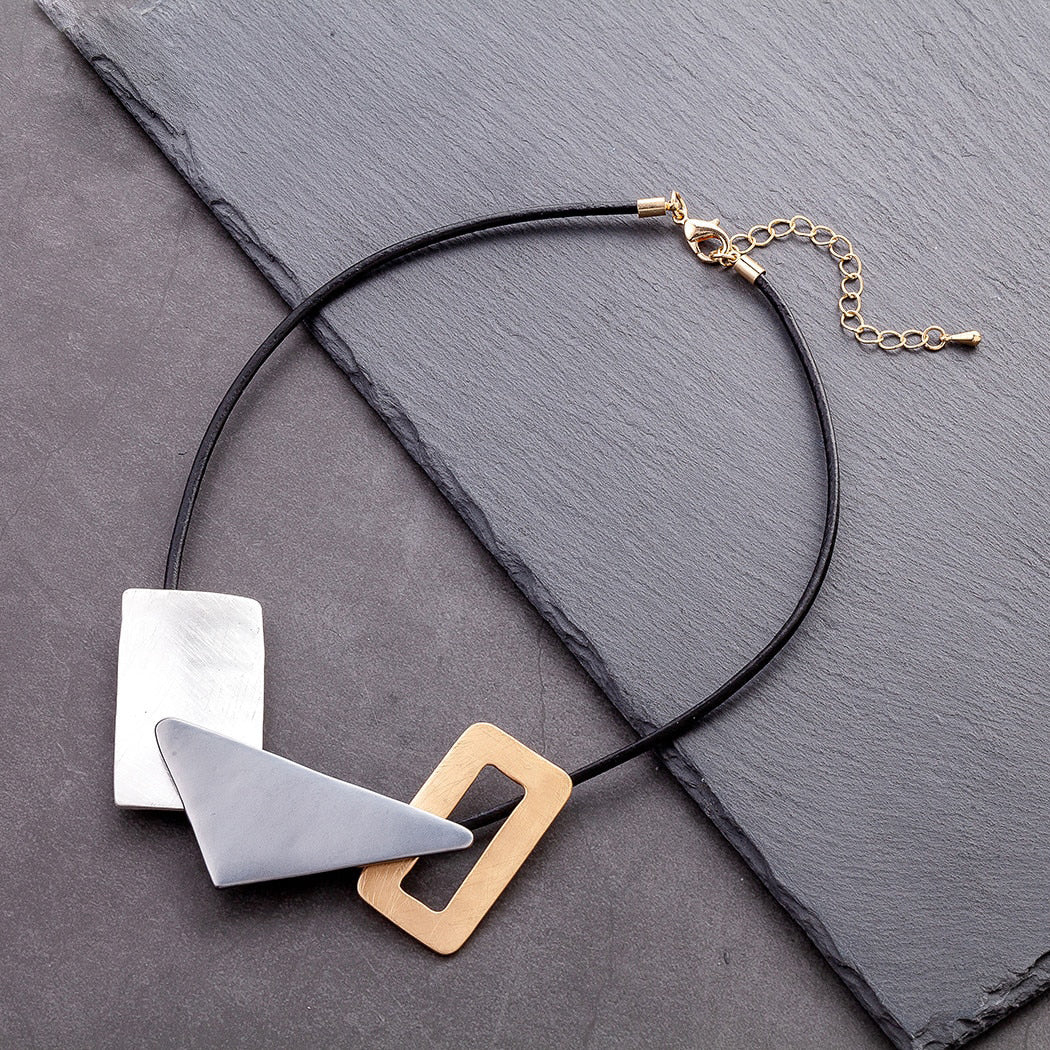 Voguish Vintage Necklace - Byloh