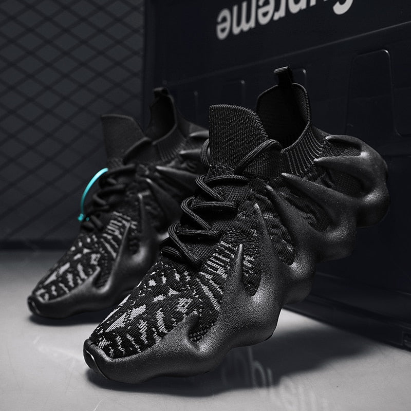 Eight Claw Running Sneakers - Byloh