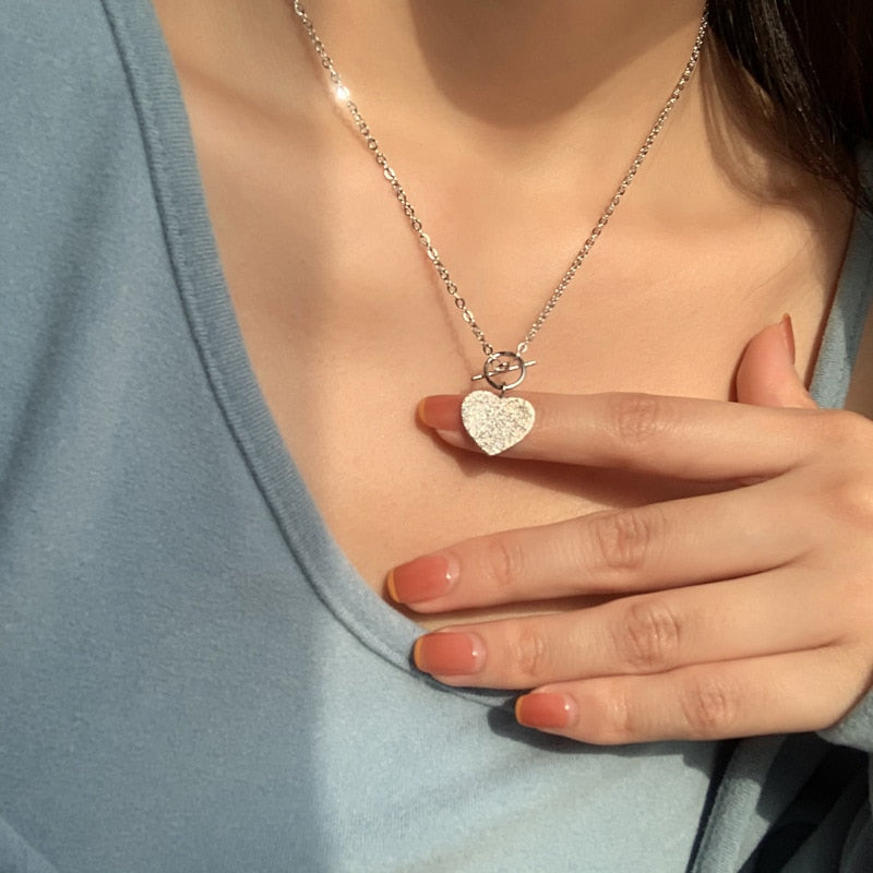 Stamp Frosted Flashing Love Necklace - Byloh