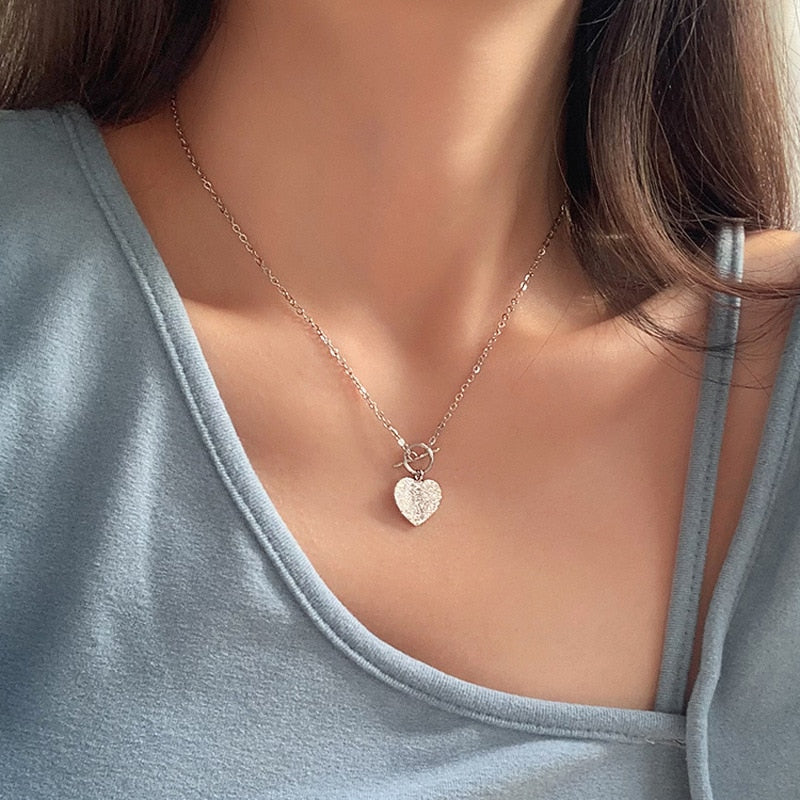 Stamp Frosted Flashing Love Necklace - Byloh