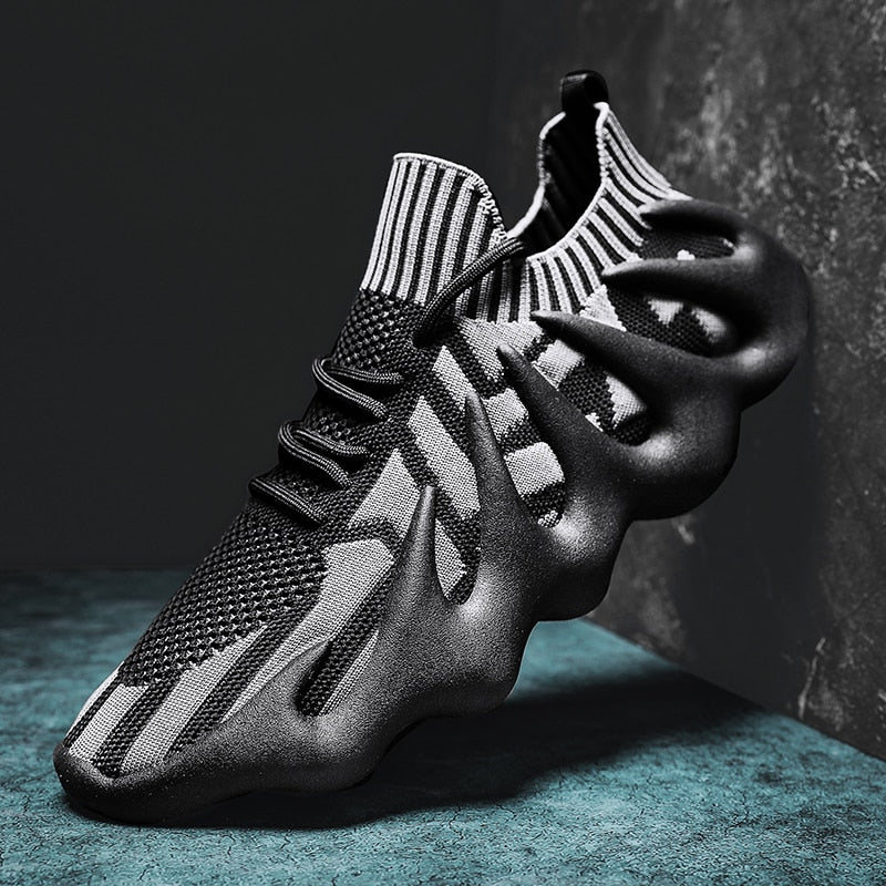 Eight Claw Running Sneakers - Byloh